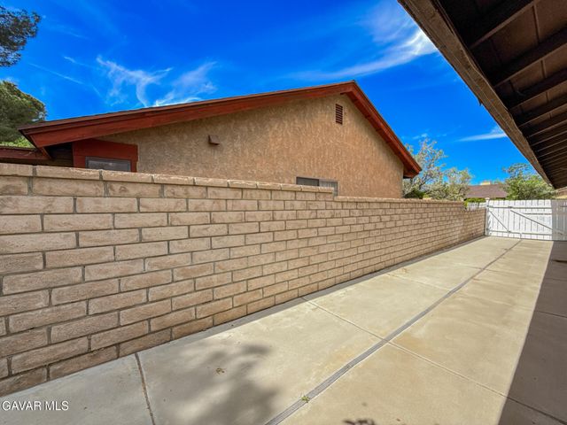2528 Poker Plant Court, Palmdale, CA 93550