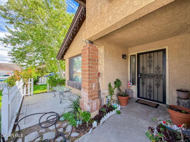 2528 Poker Plant Court, Palmdale, CA 93550