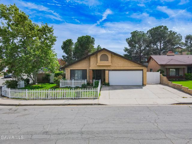 2528 Poker Plant Court, Palmdale, CA 93550