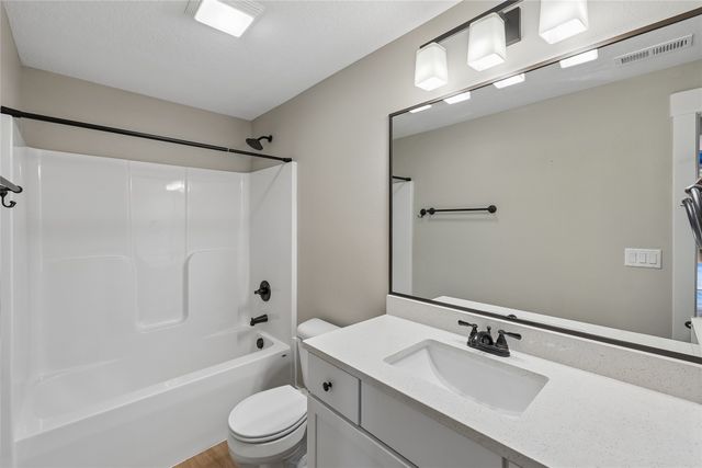 314 NE Meadow Lane, Ankeny, IA 50021