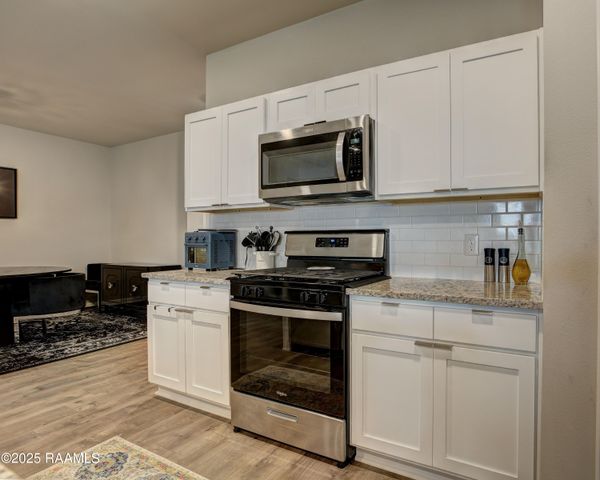 113 S Lakepointe Drive, Lafayette, LA 70506