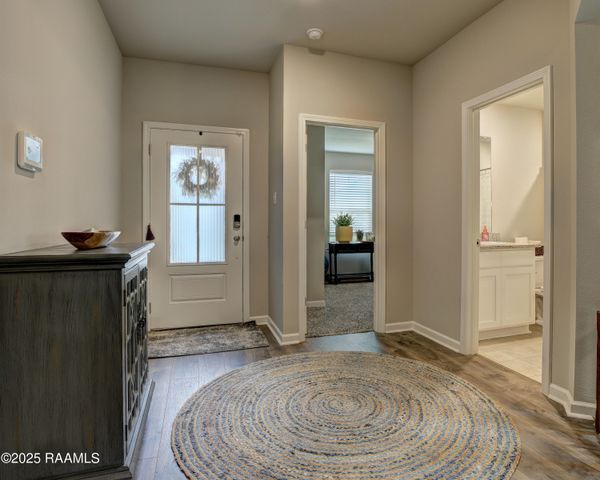 113 S Lakepointe Drive, Lafayette, LA 70506