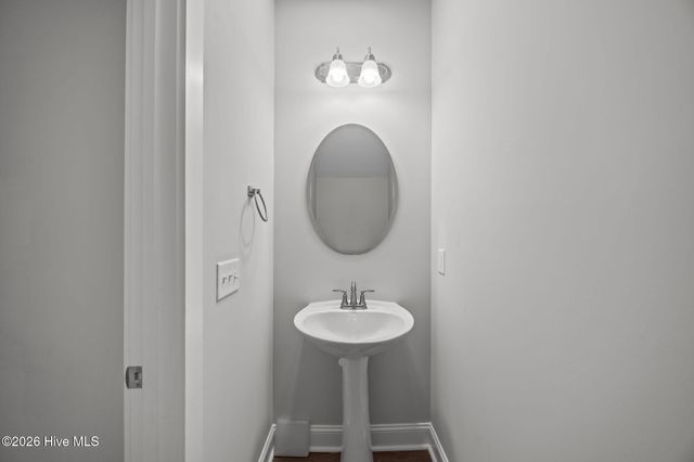 1819 Fox Den Way 3, Greenville, NC 27858