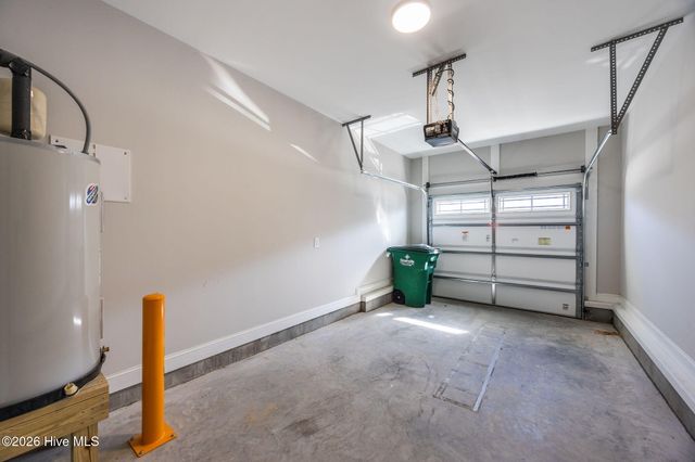 1819 Fox Den Way 3, Greenville, NC 27858