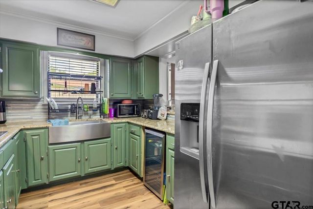 2631 Amy Ln, Tyler, TX 75701