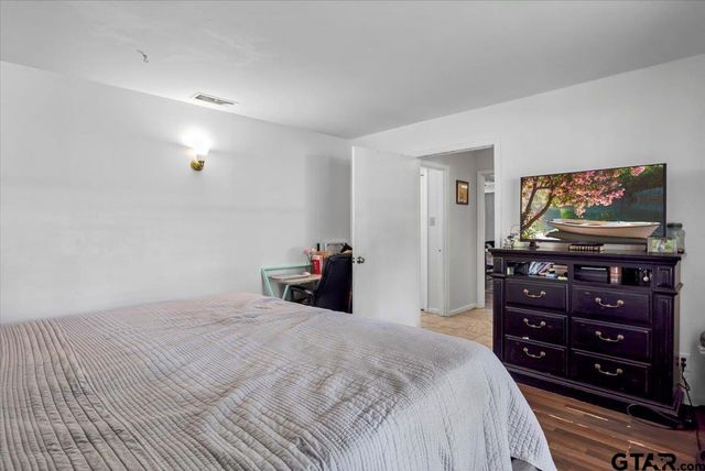 2631 Amy Ln, Tyler, TX 75701