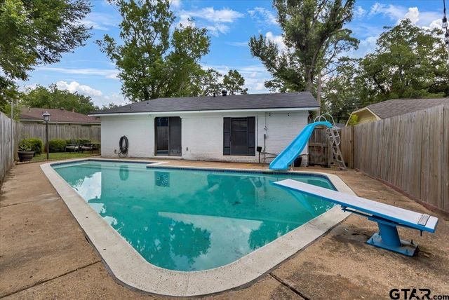 2631 Amy Ln, Tyler, TX 75701