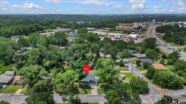 2631 Amy Ln, Tyler, TX 75701