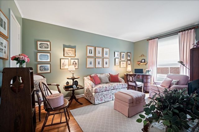 2234 Central Street 3, Evanston, IL 60201