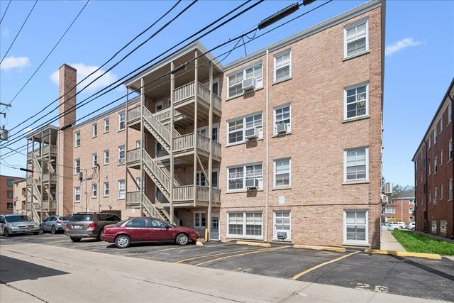 2234 Central Street 3, Evanston, IL 60201