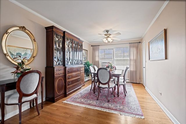 2234 Central Street 3, Evanston, IL 60201