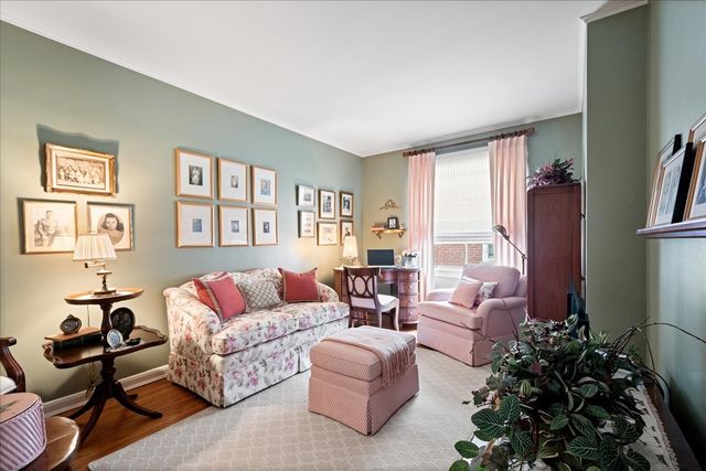 2234 Central Street 3, Evanston, IL 60201