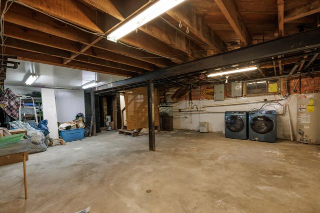 705 RICHMOND AVE, Staunton, VA 24401