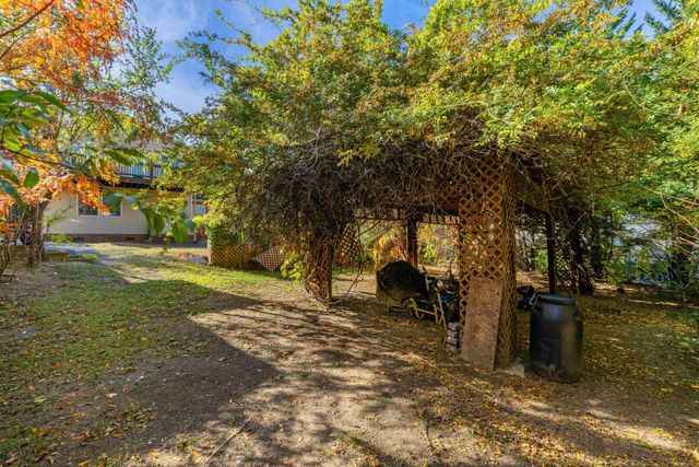 705 RICHMOND AVE, Staunton, VA 24401