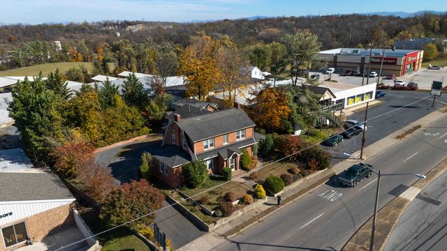 705 RICHMOND AVE, Staunton, VA 24401
