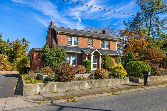 705 RICHMOND AVE, Staunton, VA 24401