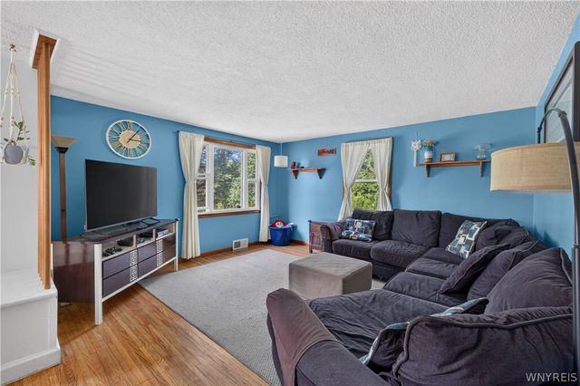 8579 Southwestern Boulevard, Evans, NY 14006