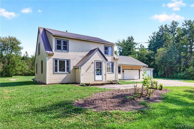 8579 Southwestern Boulevard, Evans, NY 14006