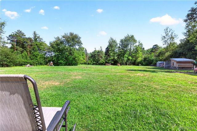 8579 Southwestern Boulevard, Evans, NY 14006