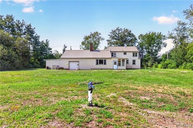 8579 Southwestern Boulevard, Evans, NY 14006