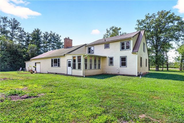 8579 Southwestern Boulevard, Evans, NY 14006
