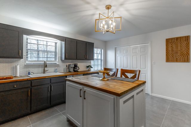 302 Shannon Drive, Ringgold, GA 30736