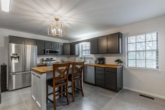 302 Shannon Drive, Ringgold, GA 30736