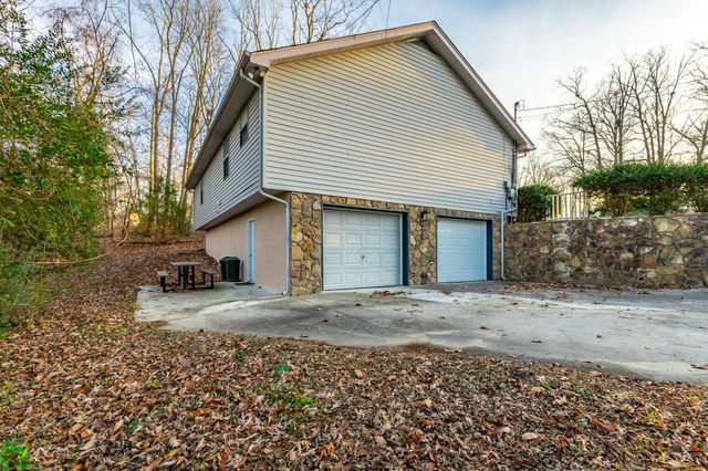 302 Shannon Drive, Ringgold, GA 30736