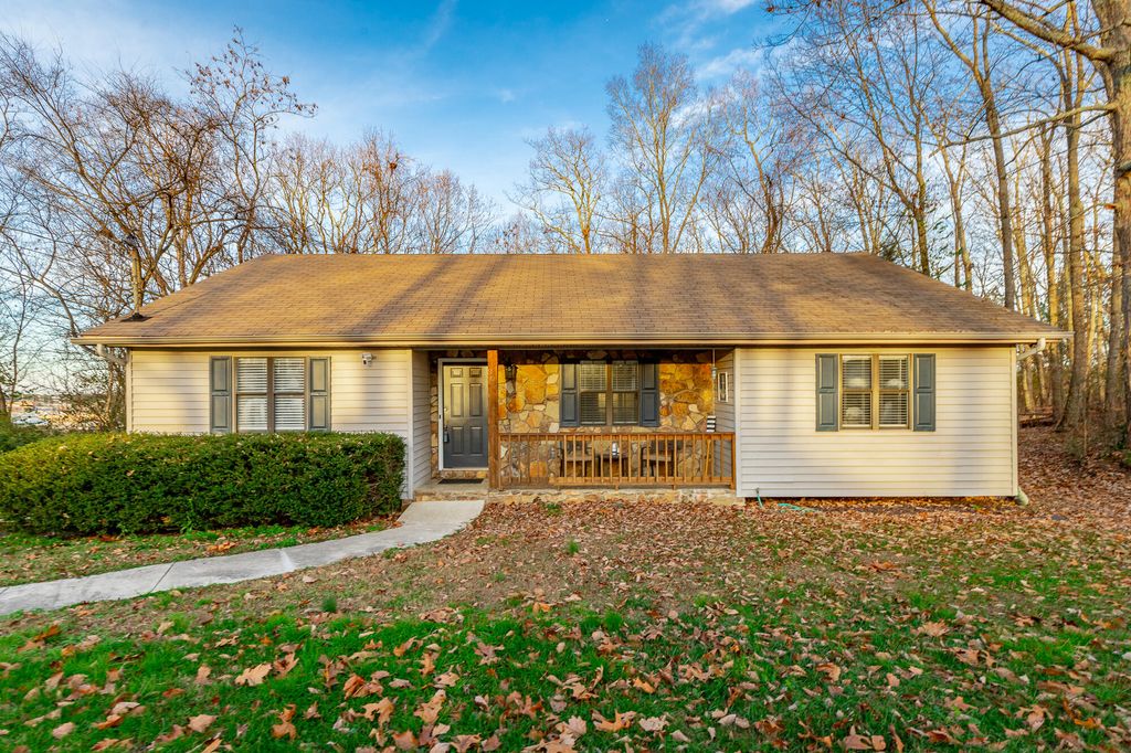 302 Shannon Drive, Ringgold, GA 30736