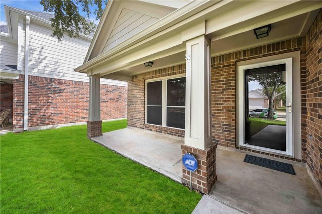 21922 Golden Cedar Drive, Cypress, TX 77433