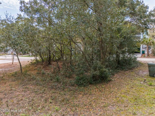 218 Water Oak Circle, Kure Beach, NC 28449