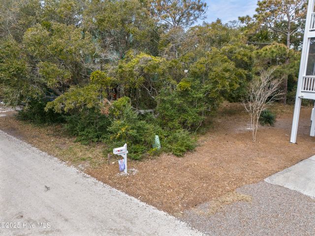218 Water Oak Circle, Kure Beach, NC 28449