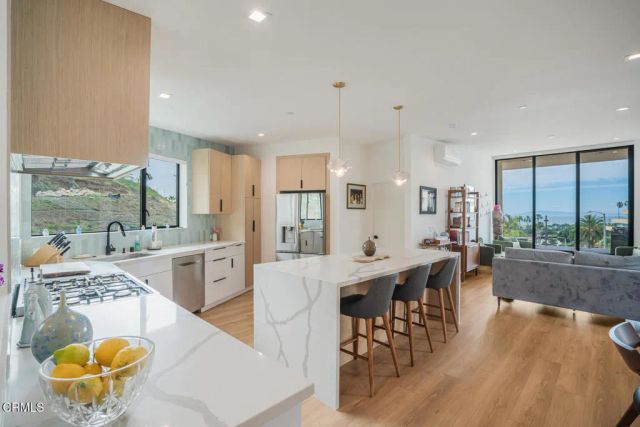 310 N Kalorama Street, Ventura, CA 93001
