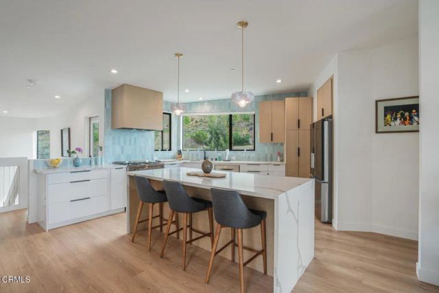 310 N Kalorama Street, Ventura, CA 93001