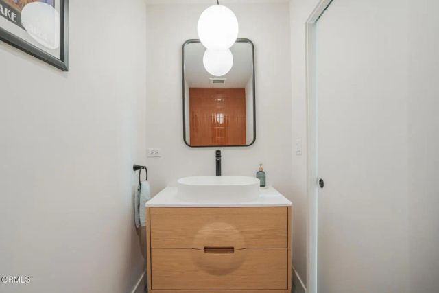310 N Kalorama Street, Ventura, CA 93001