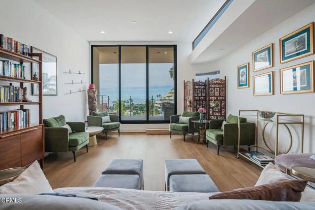 310 N Kalorama Street, Ventura, CA 93001