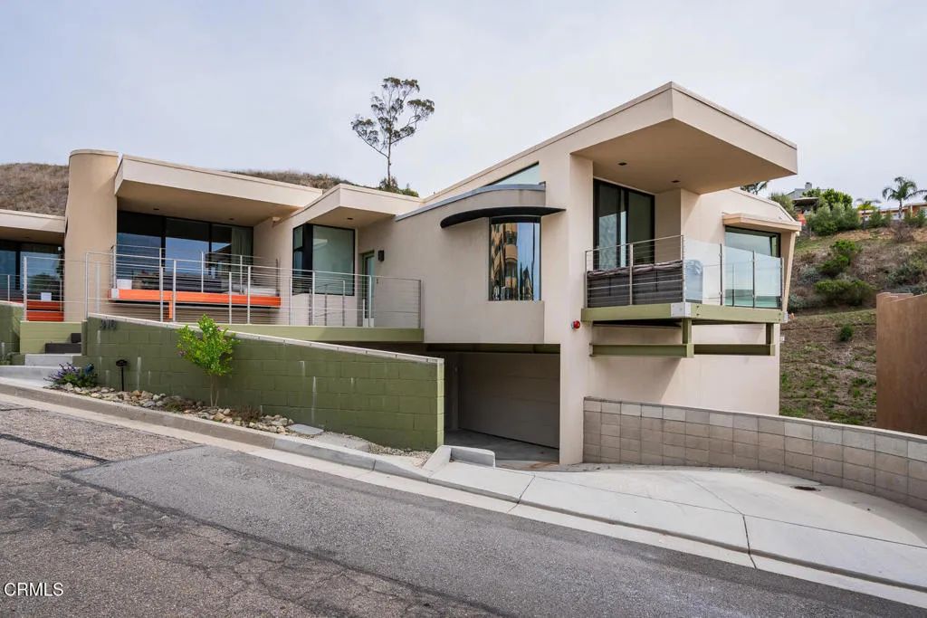 310 N Kalorama Street, Ventura, CA 93001