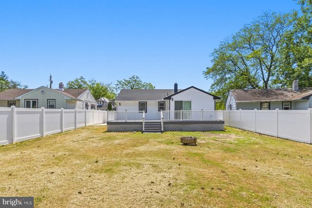 50 W PARK AVE, Lindenwold, NJ 08021