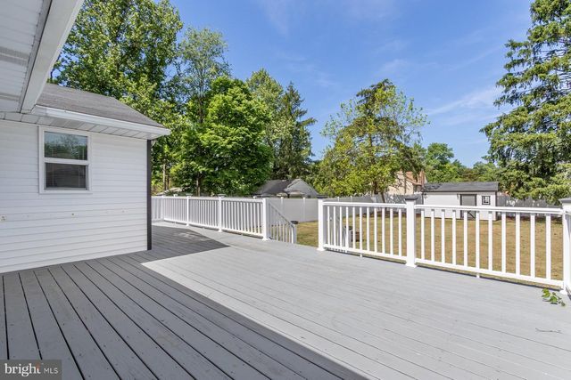 50 W PARK AVE, Lindenwold, NJ 08021