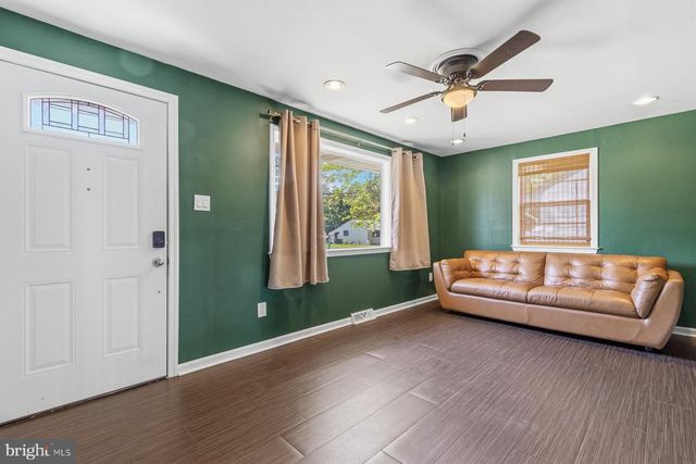 50 W PARK AVE, Lindenwold, NJ 08021