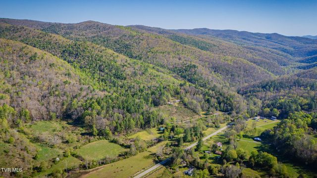 507 Ivan Greer Lane, Shady Valley, TN 37688