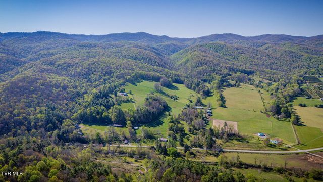 507 Ivan Greer Lane, Shady Valley, TN 37688