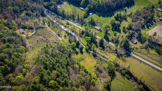 507 Ivan Greer Lane, Shady Valley, TN 37688