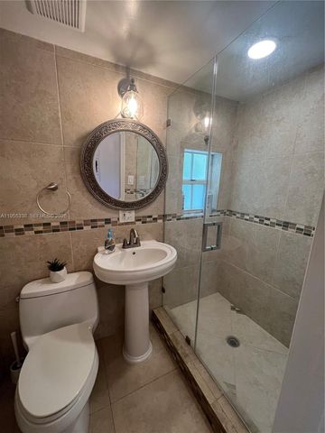 7601 Beachview Dr, North Bay Village, FL 33141