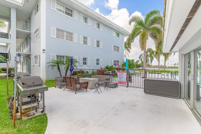 169 Atlantis Boulevard 205, Atlantis, FL 33462