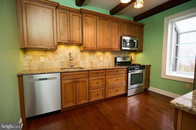 2515 WALTON RD, Huntingdon Valley, PA 19006