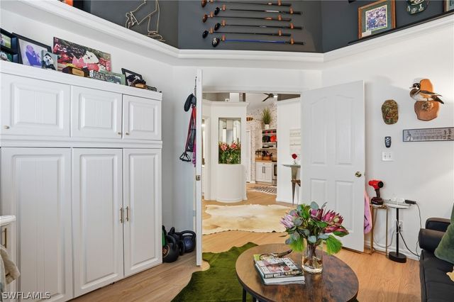 5320 Whitten DR 46, Naples, FL 34104