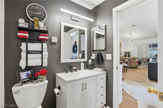 5320 Whitten DR 46, Naples, FL 34104