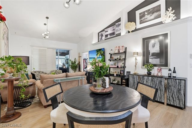 5320 Whitten DR 46, Naples, FL 34104