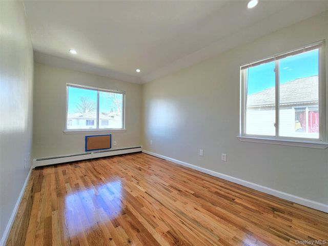 94-17 90th Avenue 2nd Floor, Woodhaven, NY 11421